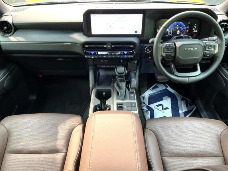 LAND CRUISER 250