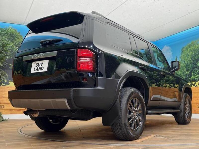 LAND CRUISER 250