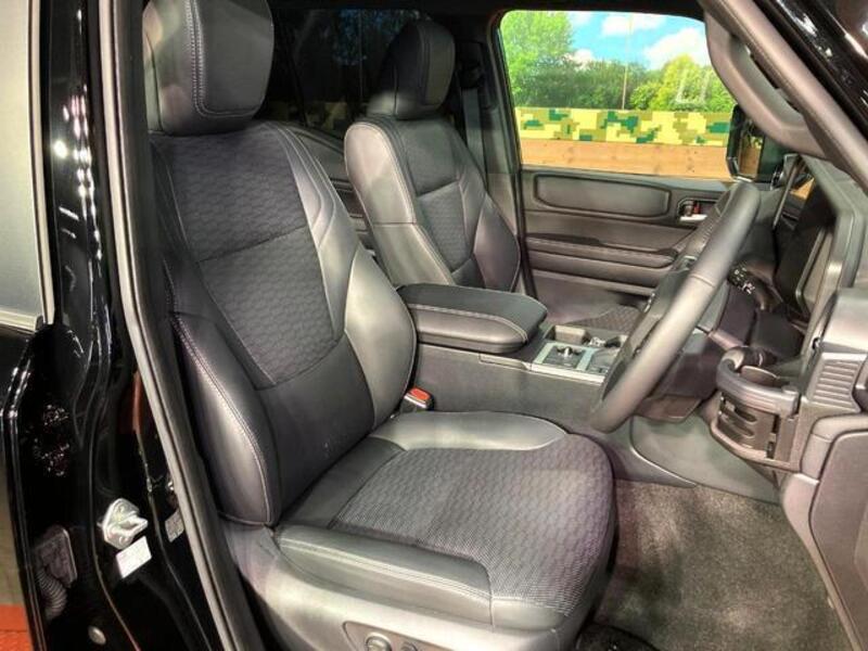 LAND CRUISER 250
