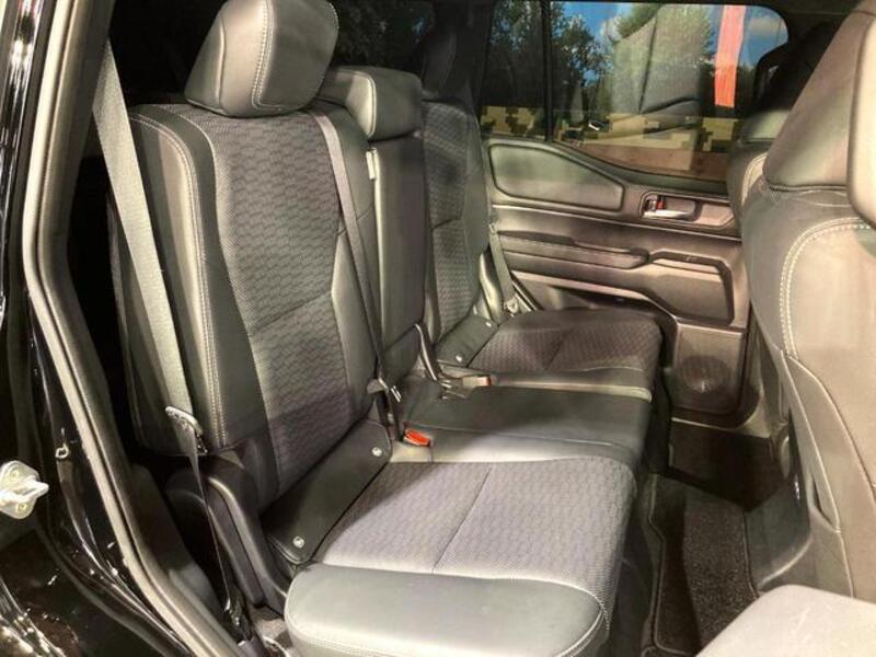 LAND CRUISER 250