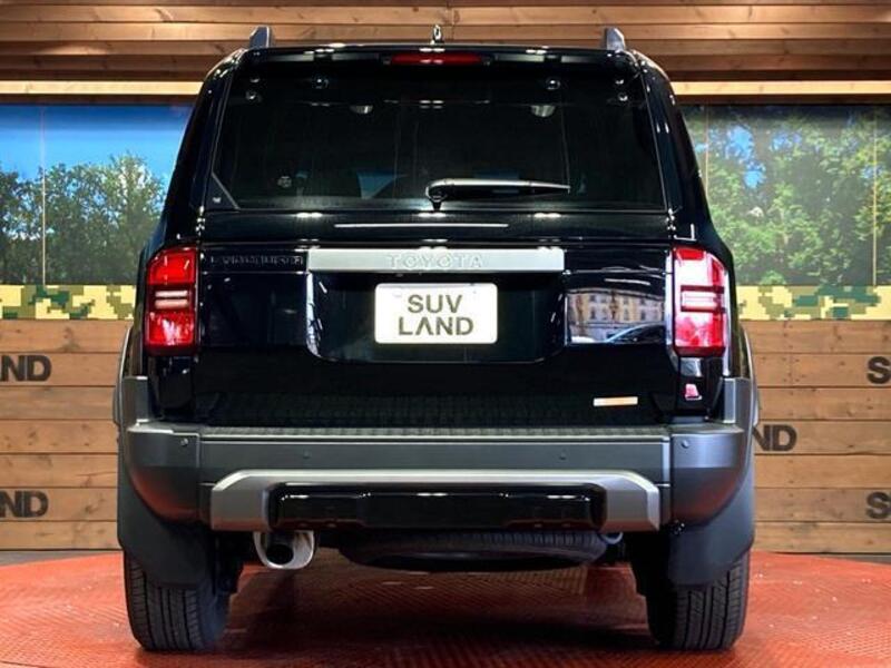 LAND CRUISER 250