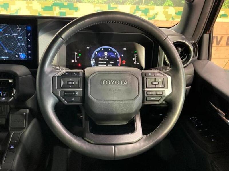 LAND CRUISER 250