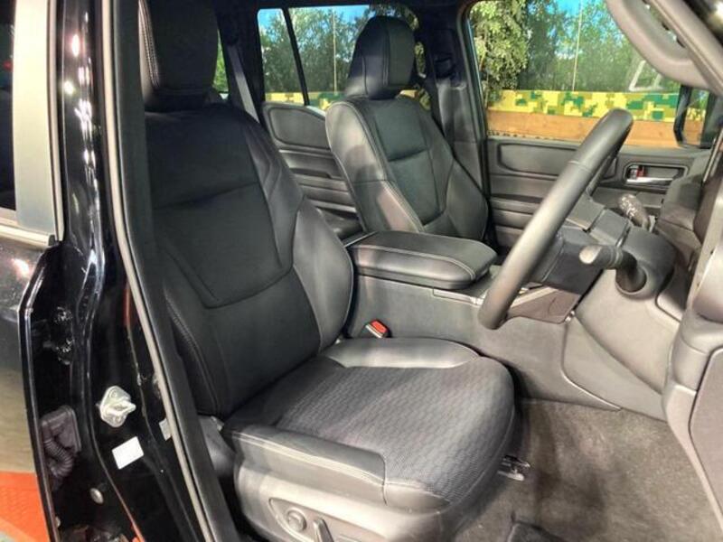 LAND CRUISER 250
