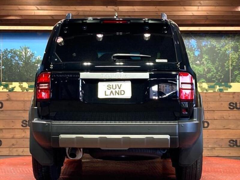 LAND CRUISER 250