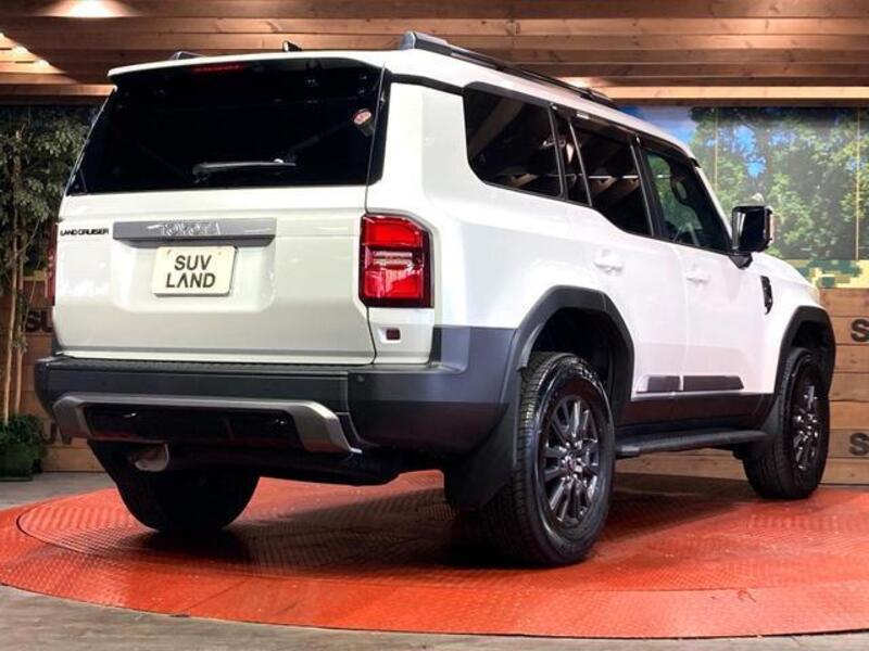 LAND CRUISER 250