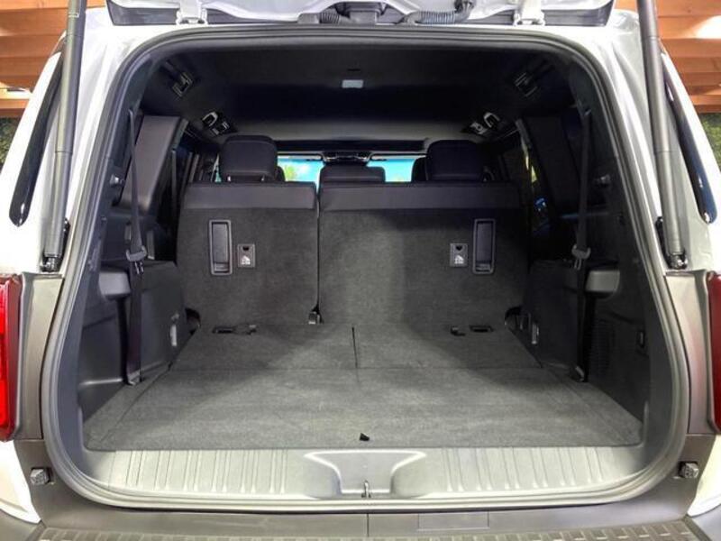 LAND CRUISER 250