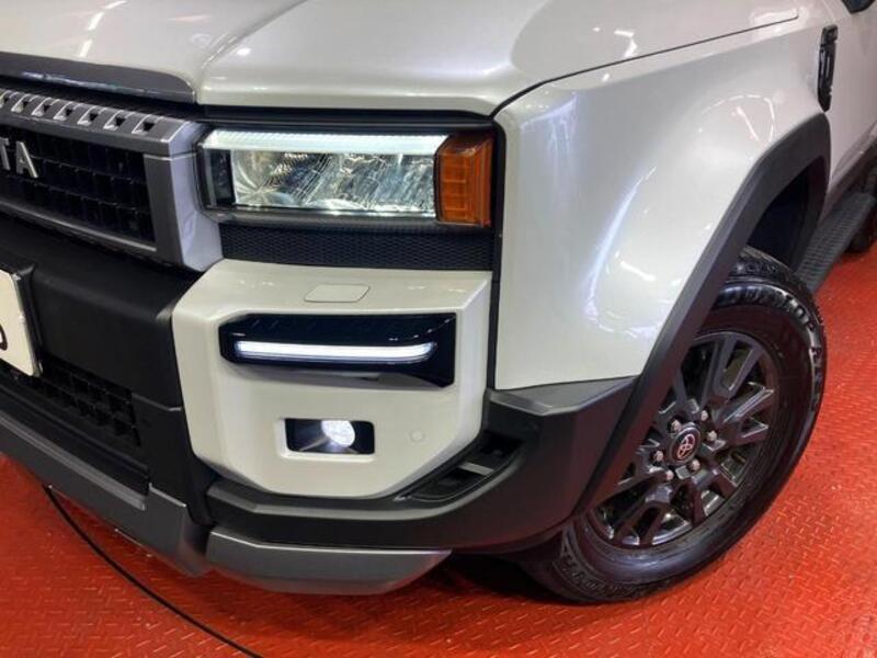 LAND CRUISER 250