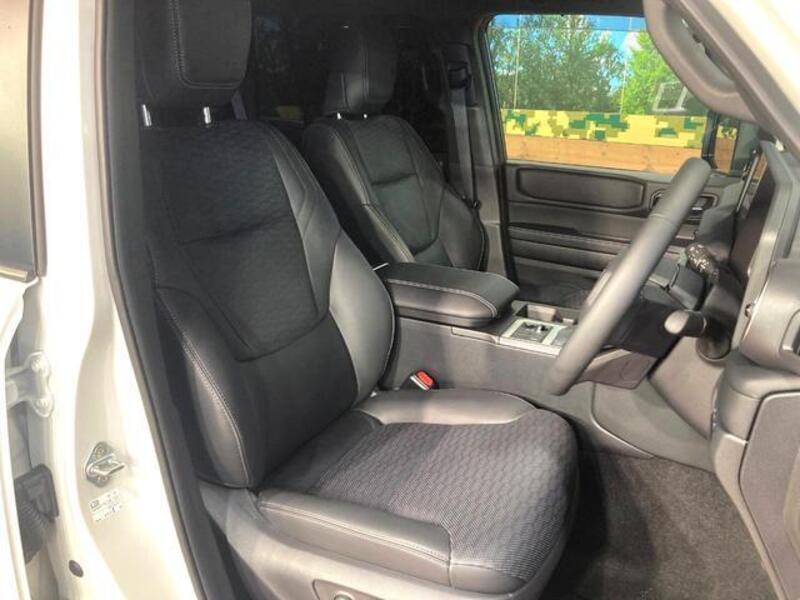 LAND CRUISER 250