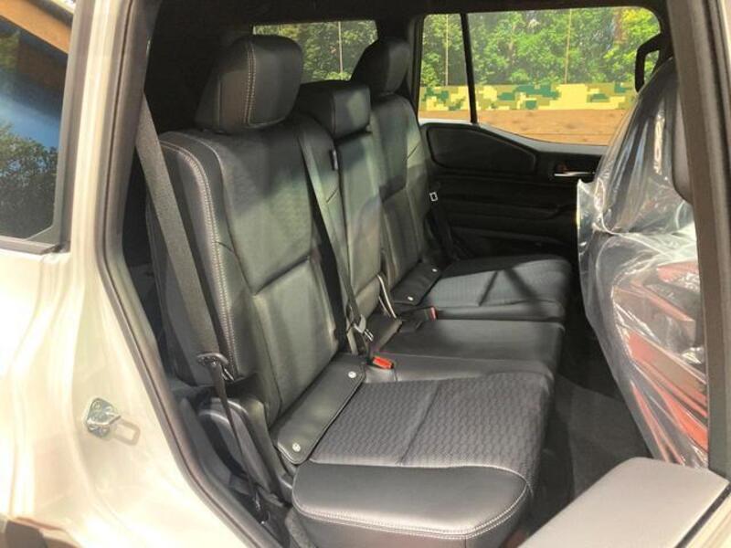 LAND CRUISER 250