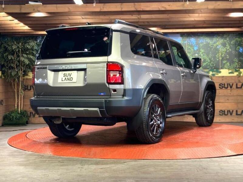 LAND CRUISER 250