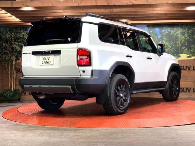 LAND CRUISER 250