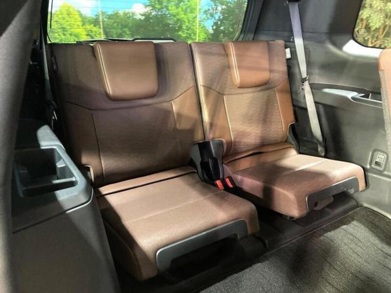 LAND CRUISER 250