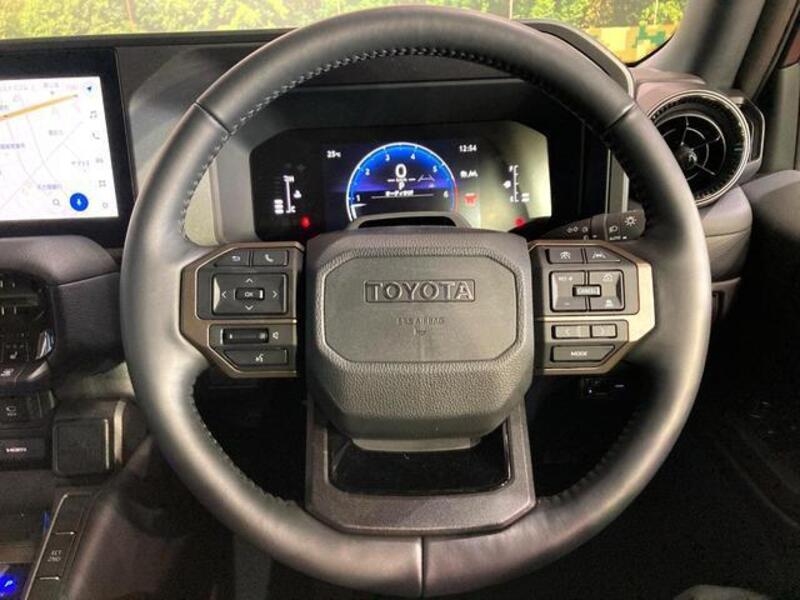 LAND CRUISER 250