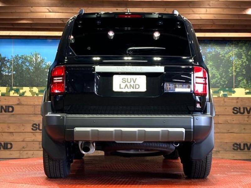 LAND CRUISER 250