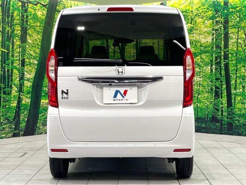 N BOX