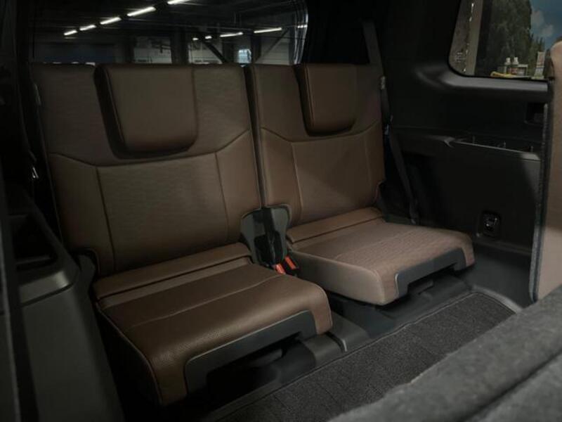 LAND CRUISER 250