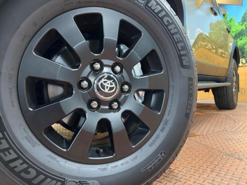 LAND CRUISER 250
