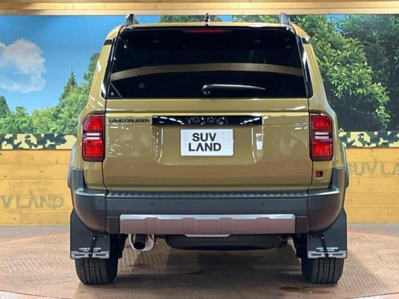 LAND CRUISER 250
