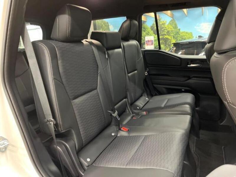 LAND CRUISER 250
