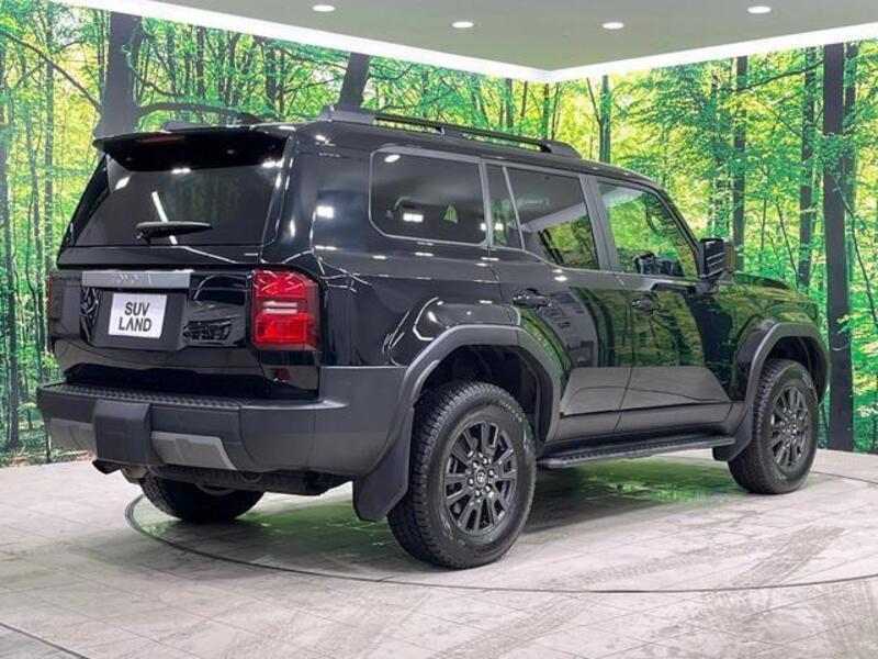 LAND CRUISER 250