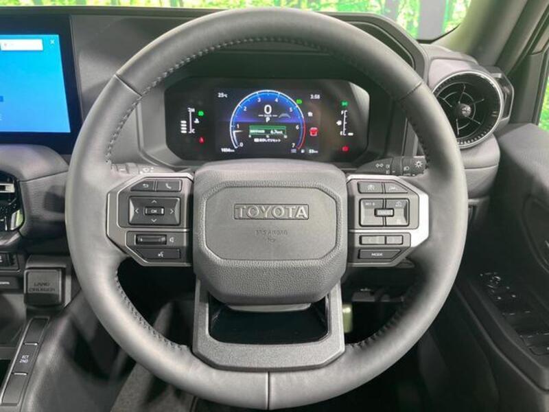 LAND CRUISER 250