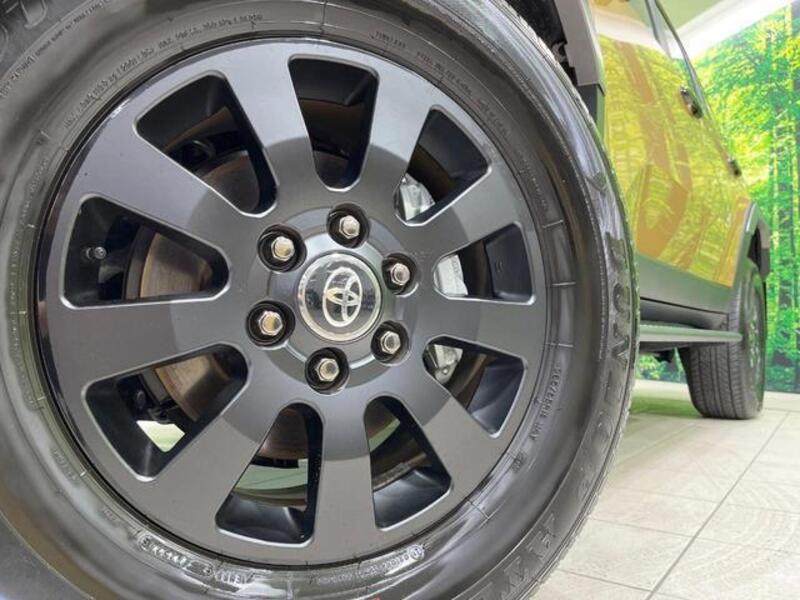 LAND CRUISER 250
