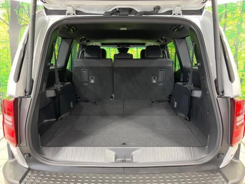 LAND CRUISER 250