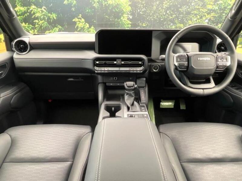 LAND CRUISER 250