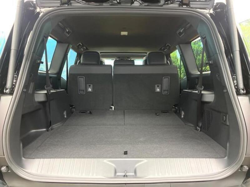 LAND CRUISER 250