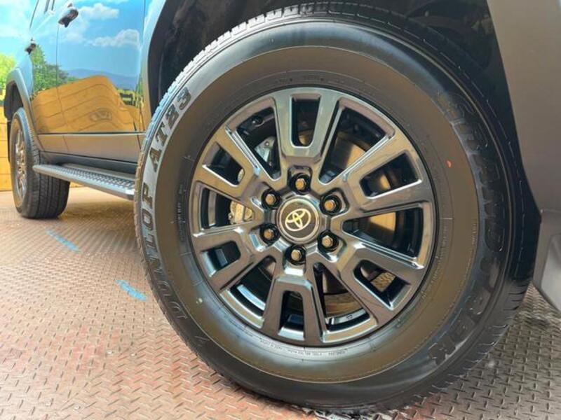 LAND CRUISER 250