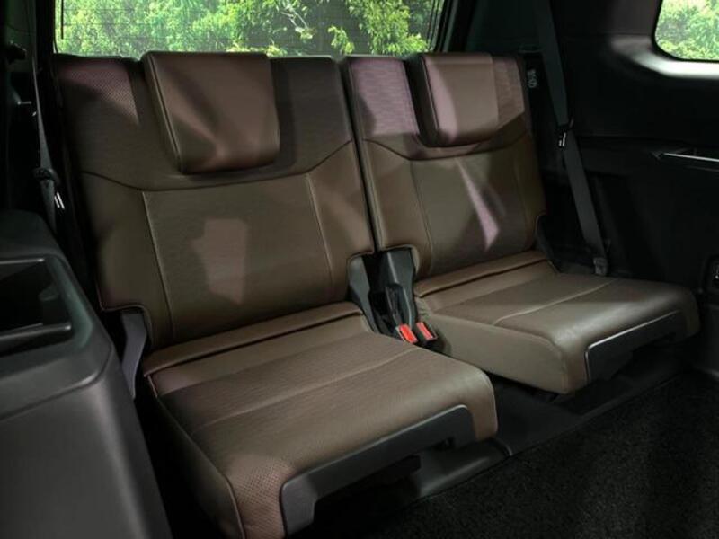 LAND CRUISER 250