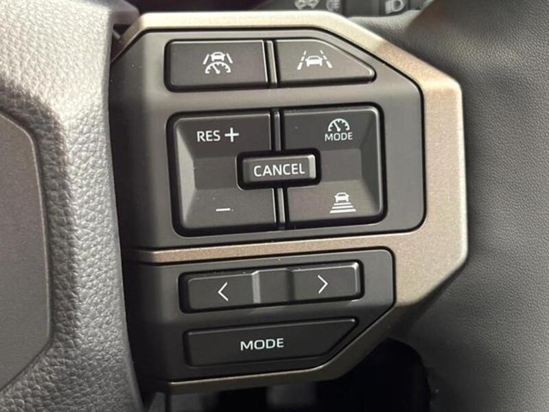 LAND CRUISER 250
