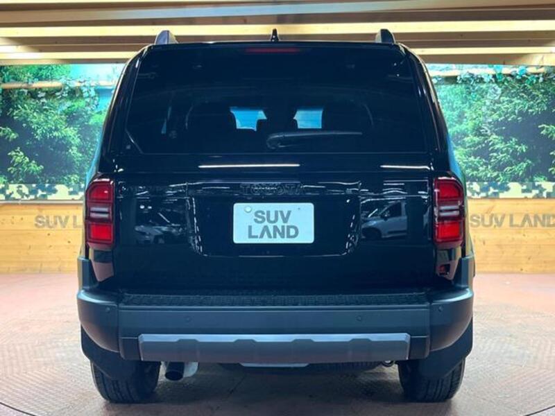 LAND CRUISER 250
