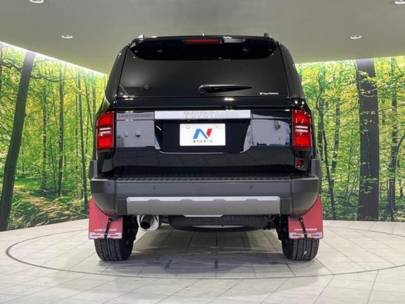 LAND CRUISER 250
