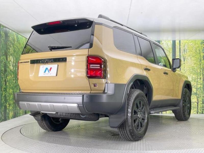 LAND CRUISER 250