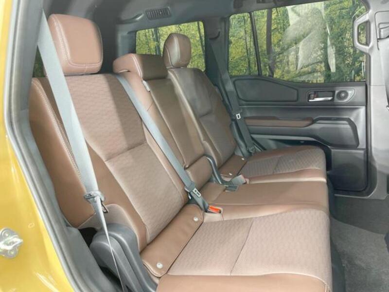 LAND CRUISER 250