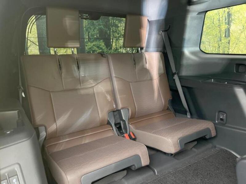 LAND CRUISER 250