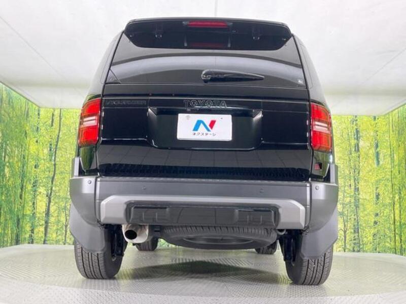 LAND CRUISER 250
