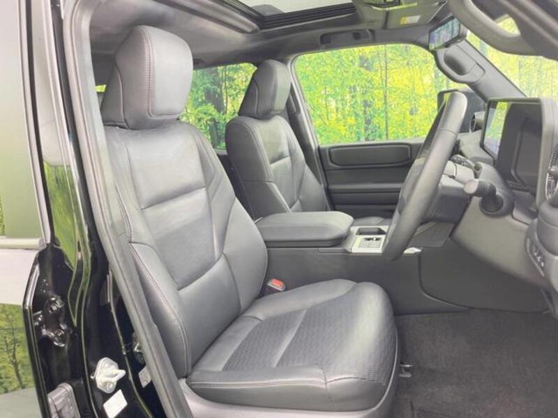 LAND CRUISER 250