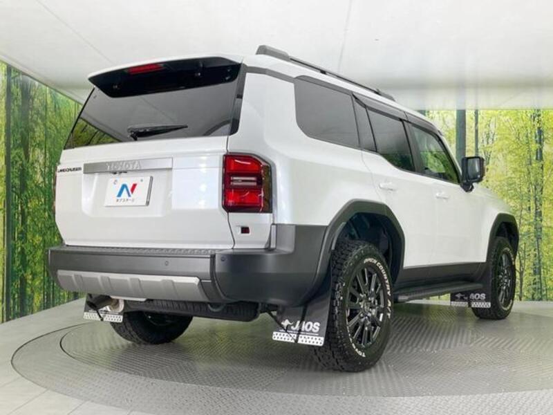 LAND CRUISER 250