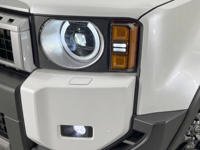 LAND CRUISER 250