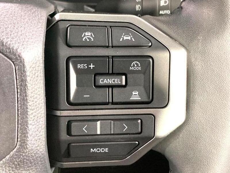 LAND CRUISER 250