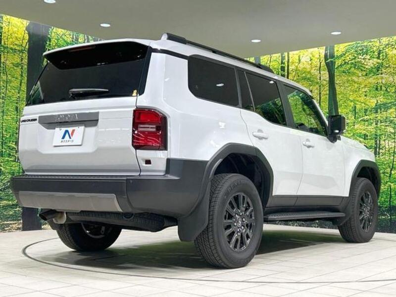 LAND CRUISER 250