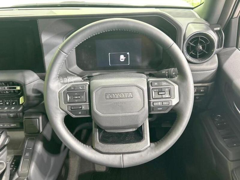 LAND CRUISER 250
