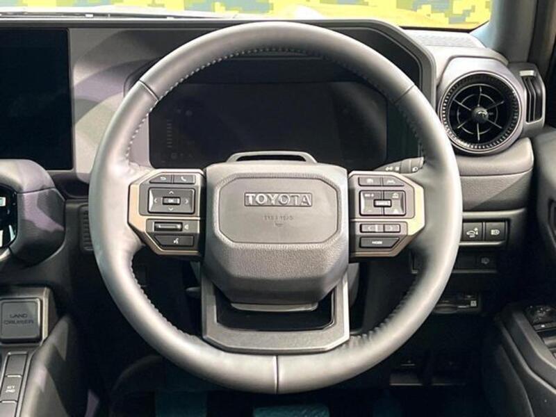 LAND CRUISER 250