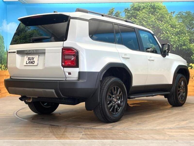 LAND CRUISER 250