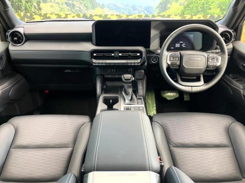 LAND CRUISER 250