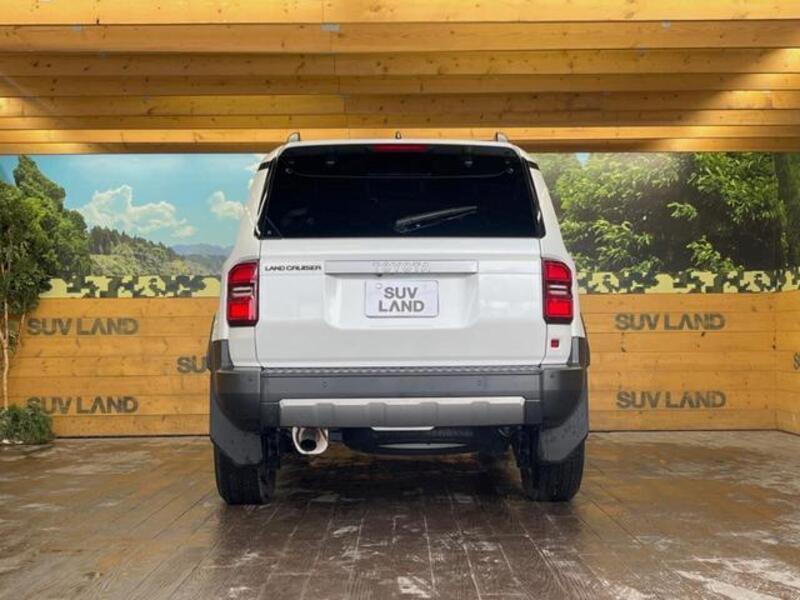 LAND CRUISER 250