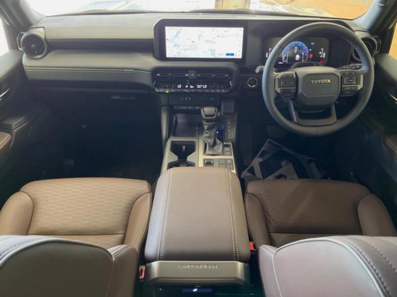 LAND CRUISER 250