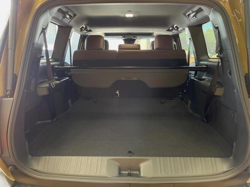 LAND CRUISER 250